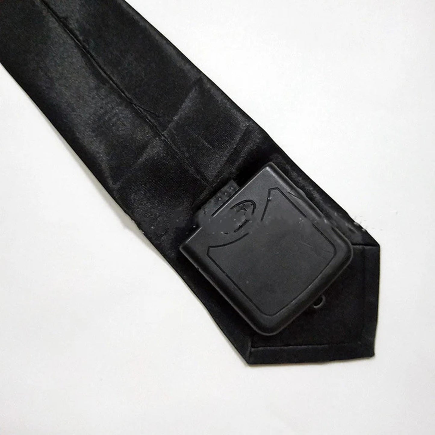 Glowing Voice-Activated Tie for Raves and EDM Festivals